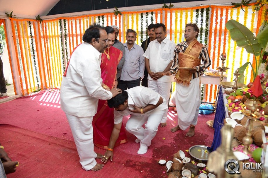 Vastha-Nee-Venuka-Movie-Opening